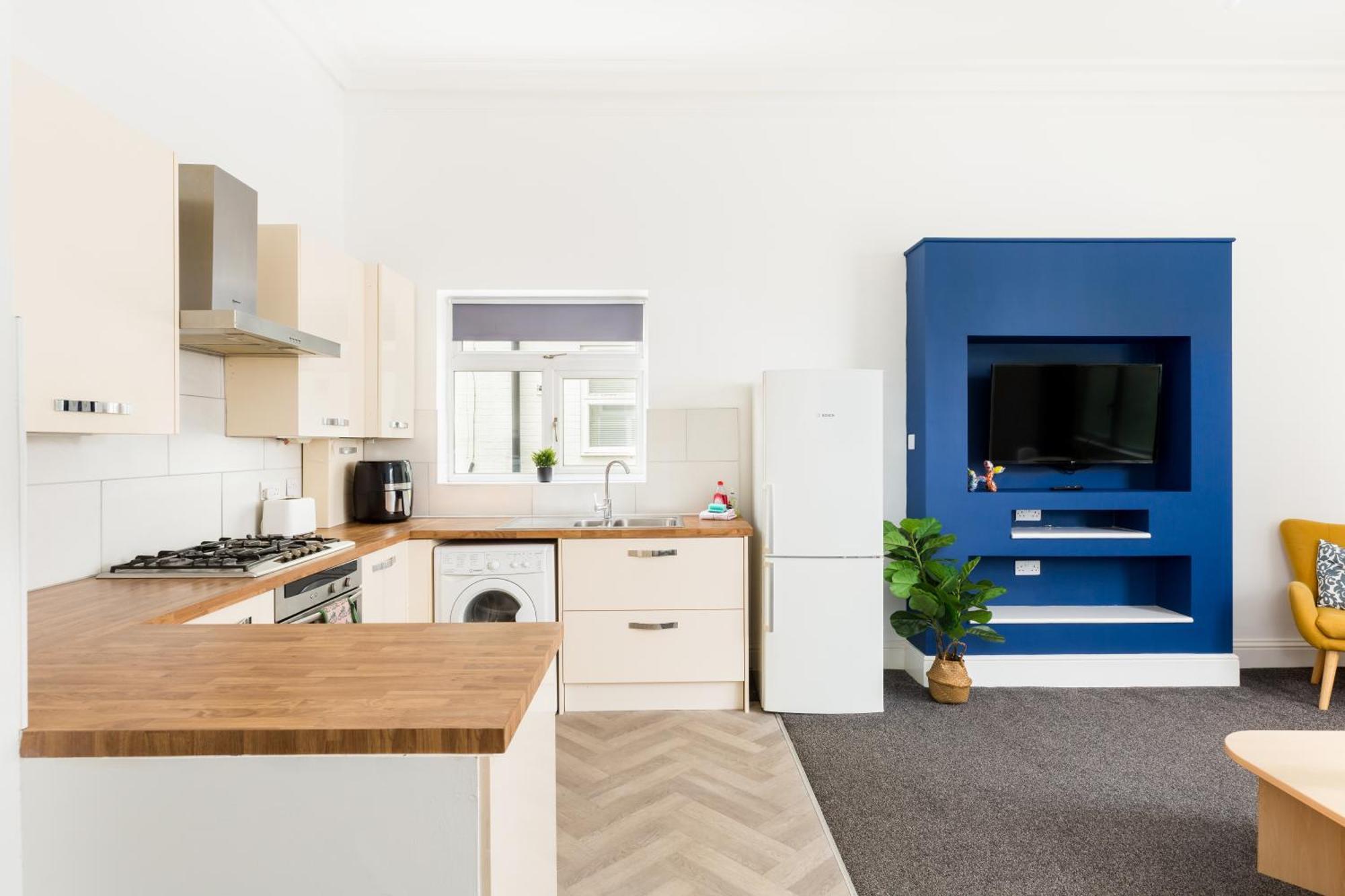1-Bedroom Apartment In Leamington Spa With Free Parking Buitenkant foto